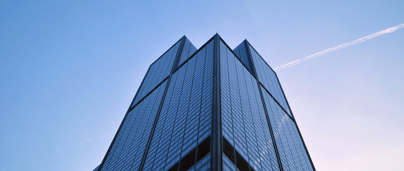 始终坚持以人才为本、诚信立业的经营原则